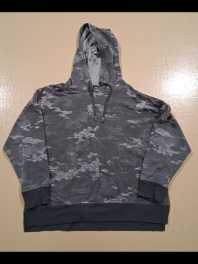 Athletic Works Gray Camo Pullover Hoodie
